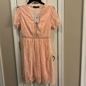 Merokeety short sleeve lace dress fully lined size small